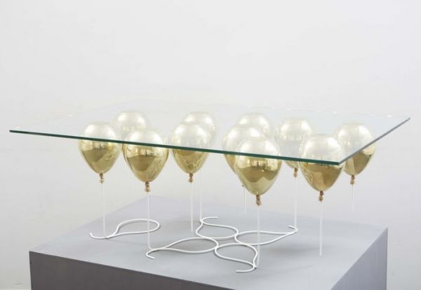 Balloon Table