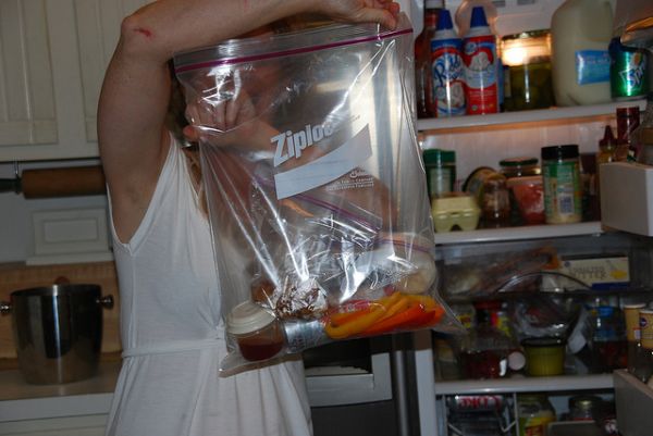 The Surprisingly Complex Design Of The Ziploc Bag - Neatorama