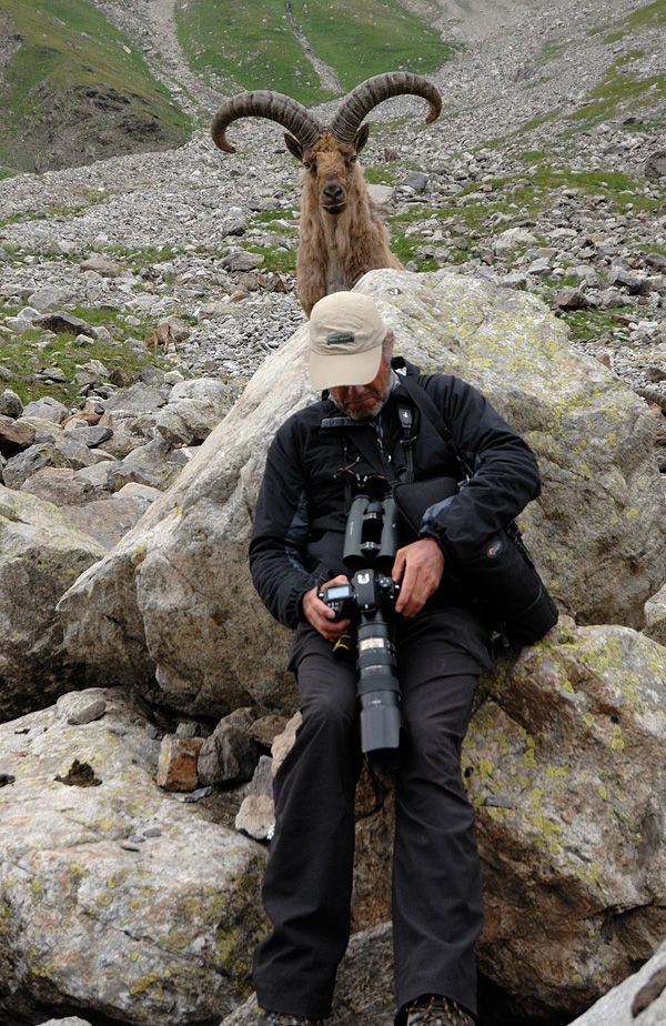 Photobombing the photographer