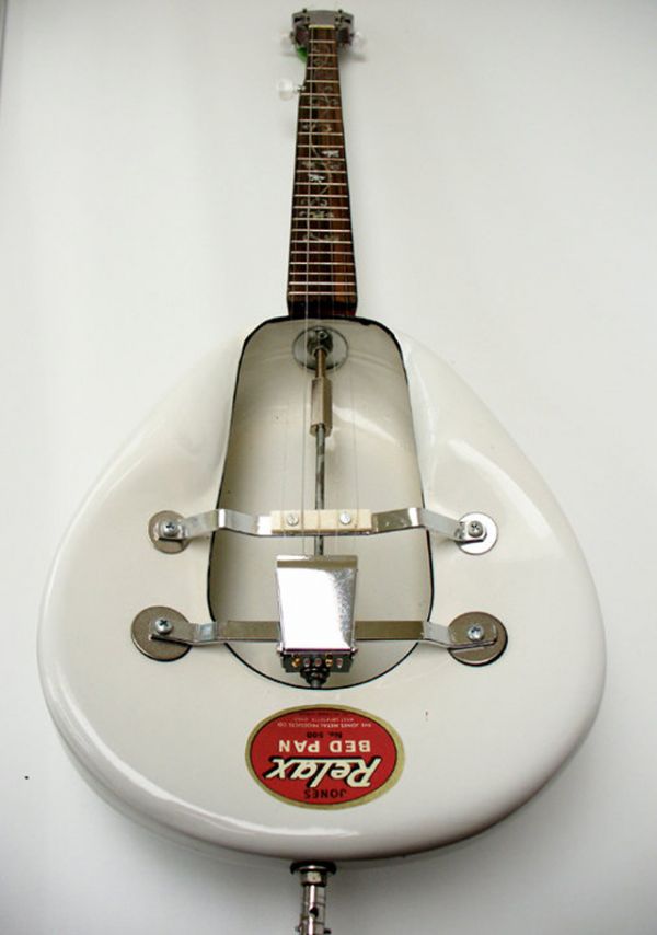 bedpan banjo