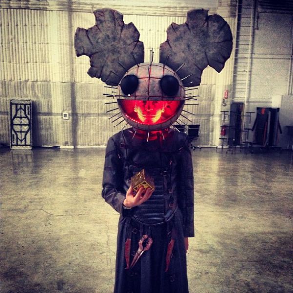 Deadmau5 in Halloween Mode - Neatorama