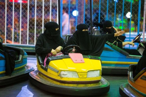 Women in Saudi Arabia Get around Driving Ban with Bumper Cars