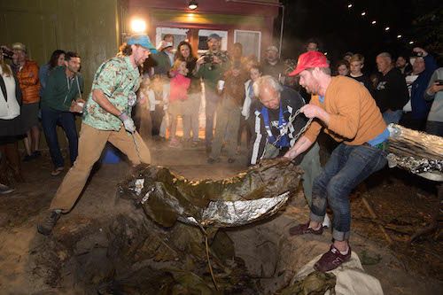 how to cook a pig in the ground hawaiian style neatorama how to cook a pig in the ground hawaiian style neatorama
