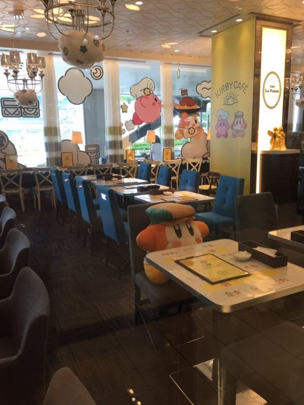 You'll Never Dine Alone At The Kirby Cafe - Neatorama