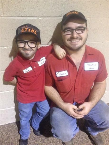 while many people dress up as pop culture characters some look a little closer to home a redditor posted a picture of a little girl who dressed up as her - Halloween Girl Dress Up while many people dress up as pop culture characters some look a little closer to home a redditor posted a picture of a little girl who dressed up as her - Halloween Girl Dress Up