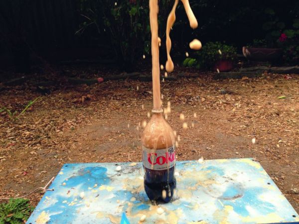 3 Awesome Experiments Dads Can Do With Their Kids - Neatorama