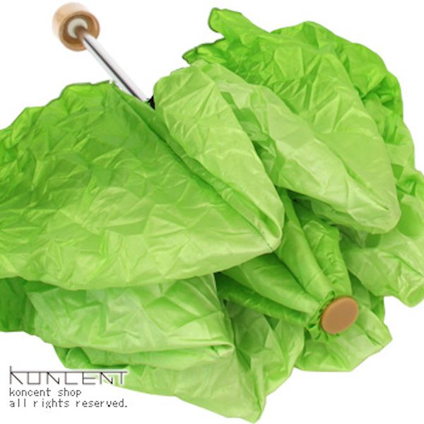 A Folding Umbrella That Looks Like A Head Of Lettuce Neatorama