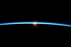 gpw-200911-NASA-ISS021-E-031766-sunset-thin-blue-line-of-the-atmosphere-of-Earth-20091123 gpw-200911-NASA-ISS021-E-031766-sunset-thin-blue-line-of-the-atmosphere-of-Earth-20091123