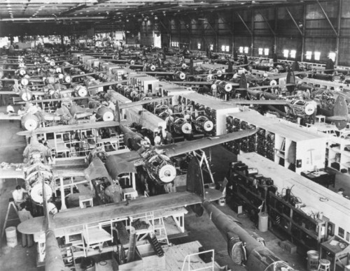 772px-Mechanized_P-38_conveyor_lines