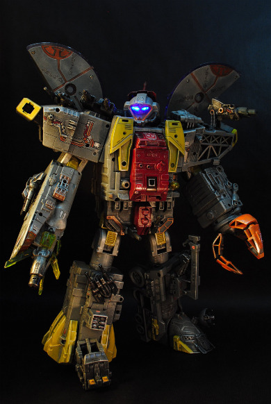 Omega_Supreme_Toy