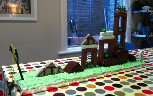Angry-Birds-Cake-1