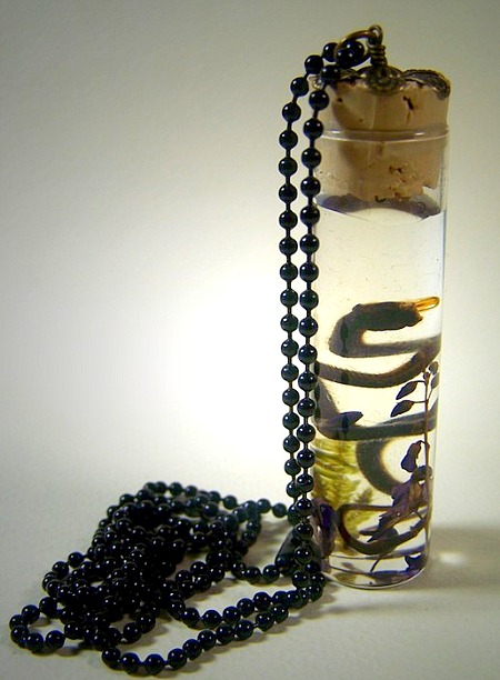 nakenecklace