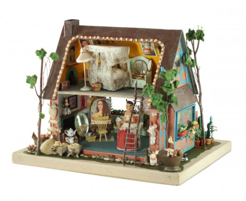 FridaKhaloDollhouse