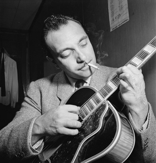 574px-Django_Reinhardt_(Gottlieb_07301)