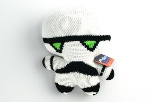 Marvin-The-Hitchhikers-Guide-to-the-Galaxy-Knit-Doll_10069-l