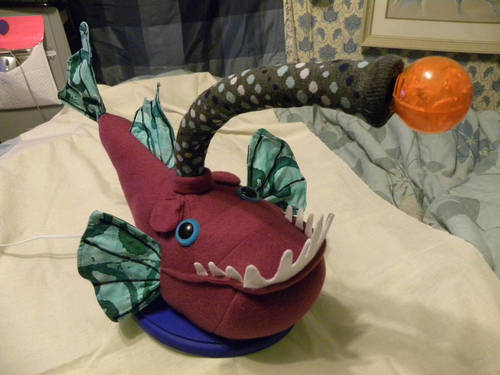 angler_fish_front_light5x3