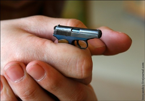 gun003-17