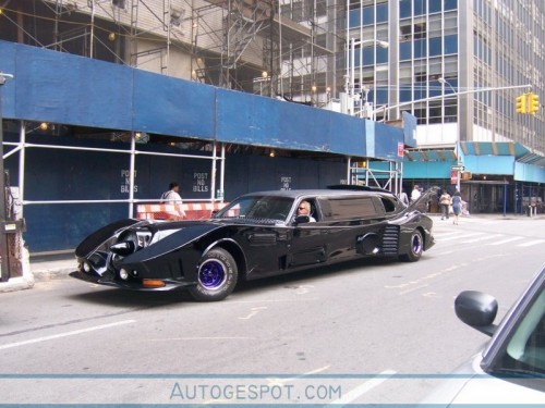 Batmobile-Limousine-3