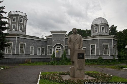 closedplanetarium004-10