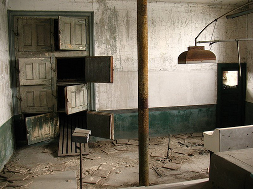 ellisislandmorgue