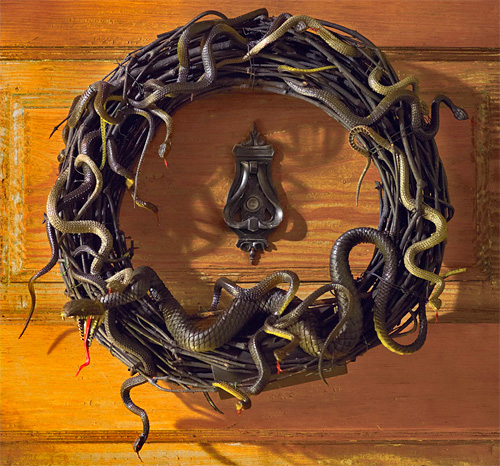 snake_wreath