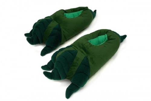 Cthulhu-Plush-Slippers_14354-l (1)