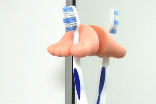 Toes-Toothbrush-Holder_14676-l