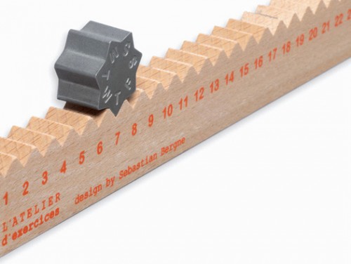 monthly_measure_calendar_ruler_sebastian_bergne-thumb-525xauto-31708