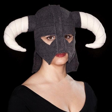 2623-dragonborn-helmet
