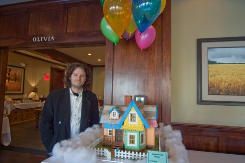 Pixars_Up_House_Gingerbread_Carls_House_17a