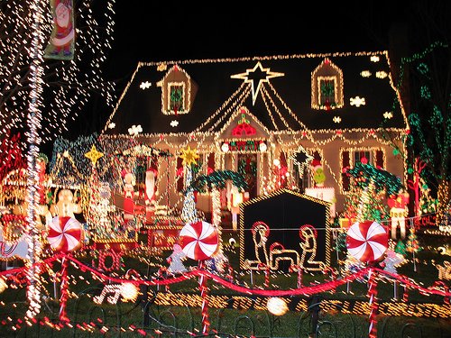 outdoor-christmas-lights-11