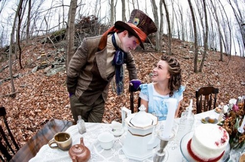 Alice-In-Wonderland-Wedding-2-580x386