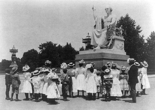 800px-Horatio_Greenough_statue_of_George_Washington
