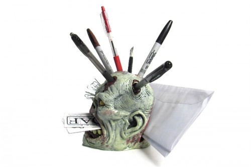 Zombie-Pencil-Holder_19421-l
