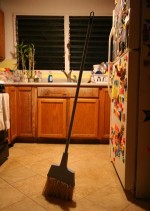 broom_standing