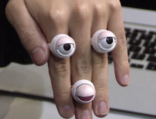 furby-hand