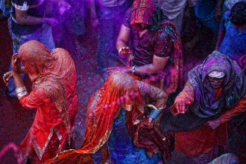 Holi10
