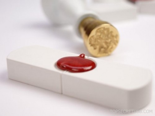 Top-Secret-Custom-Made-USB-stick-550x412