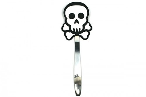 Skull-and-Crossbones-Spatula_26485-l (1)