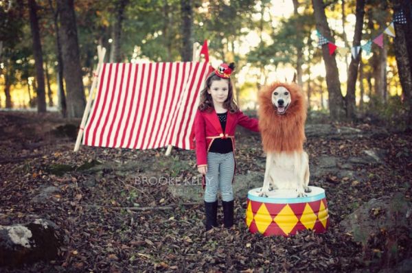 35 Awesome Homemade Matching Pet and Owner Couples Costumes - Neatorama