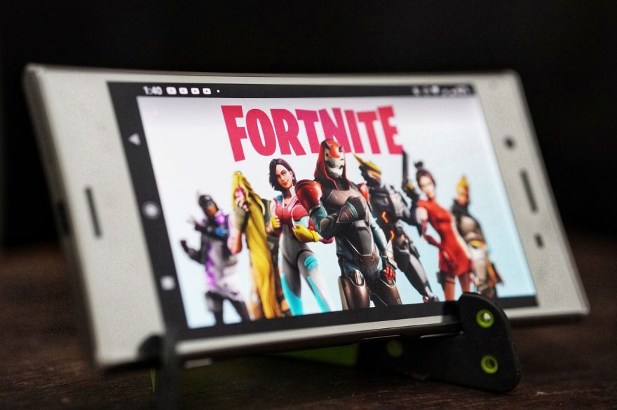 how to play fortnite without downloading the app