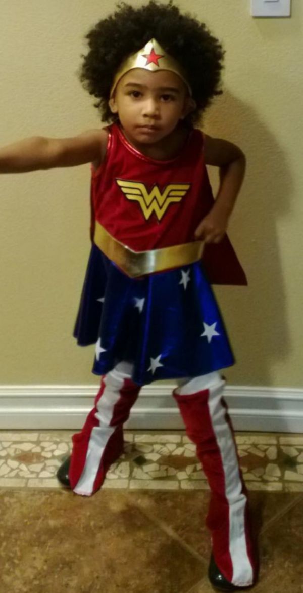 Girls Go See Wonder Woman Dressed as Wonder Woman - Neatorama